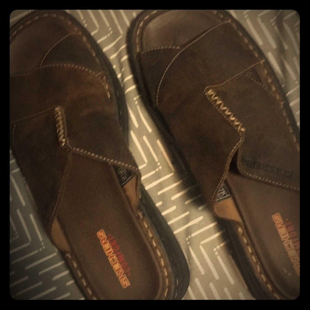 “Sketchers Comfort” Dark Brown Leather Slides